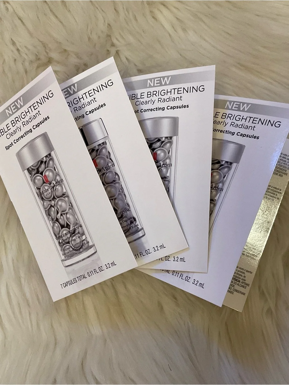 Elizabeth Arden Visible Brightening Clearly Radiant Spot Correcting Capsules New - Picture 2 of 9
